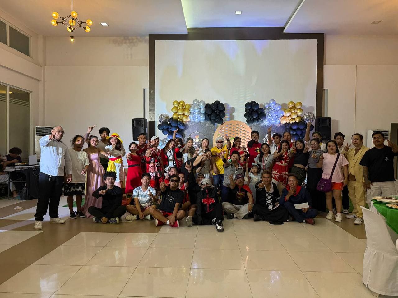 CHRISTMAS PARTRY